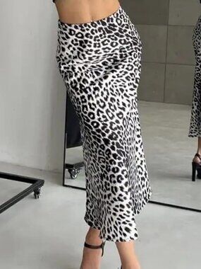 Leopard Print Midi Skirt animal print